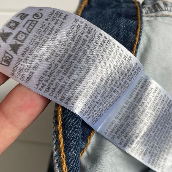 New With Tags Levi’s 560 46 x 30 Comfort Fit Tapered Leg Medium Wash Jeans - Picture 8 of 11